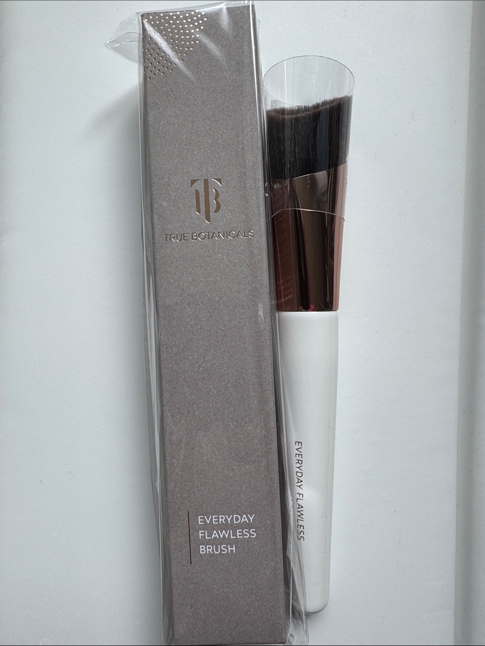 True Botanicals Everyday Flawless Brush